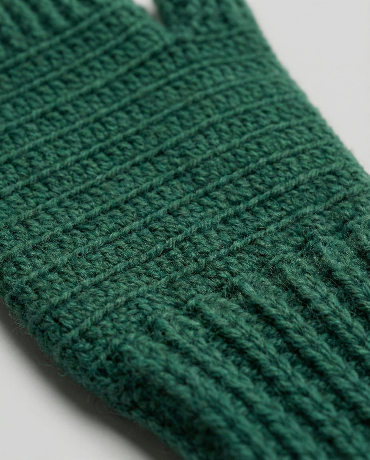 Sierra Knitted Green Fingerless Gloves
