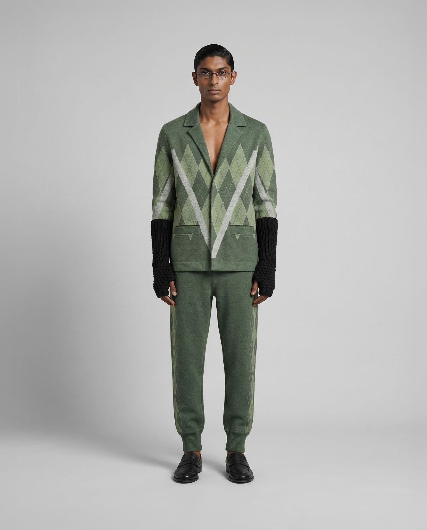 V Argyle Set